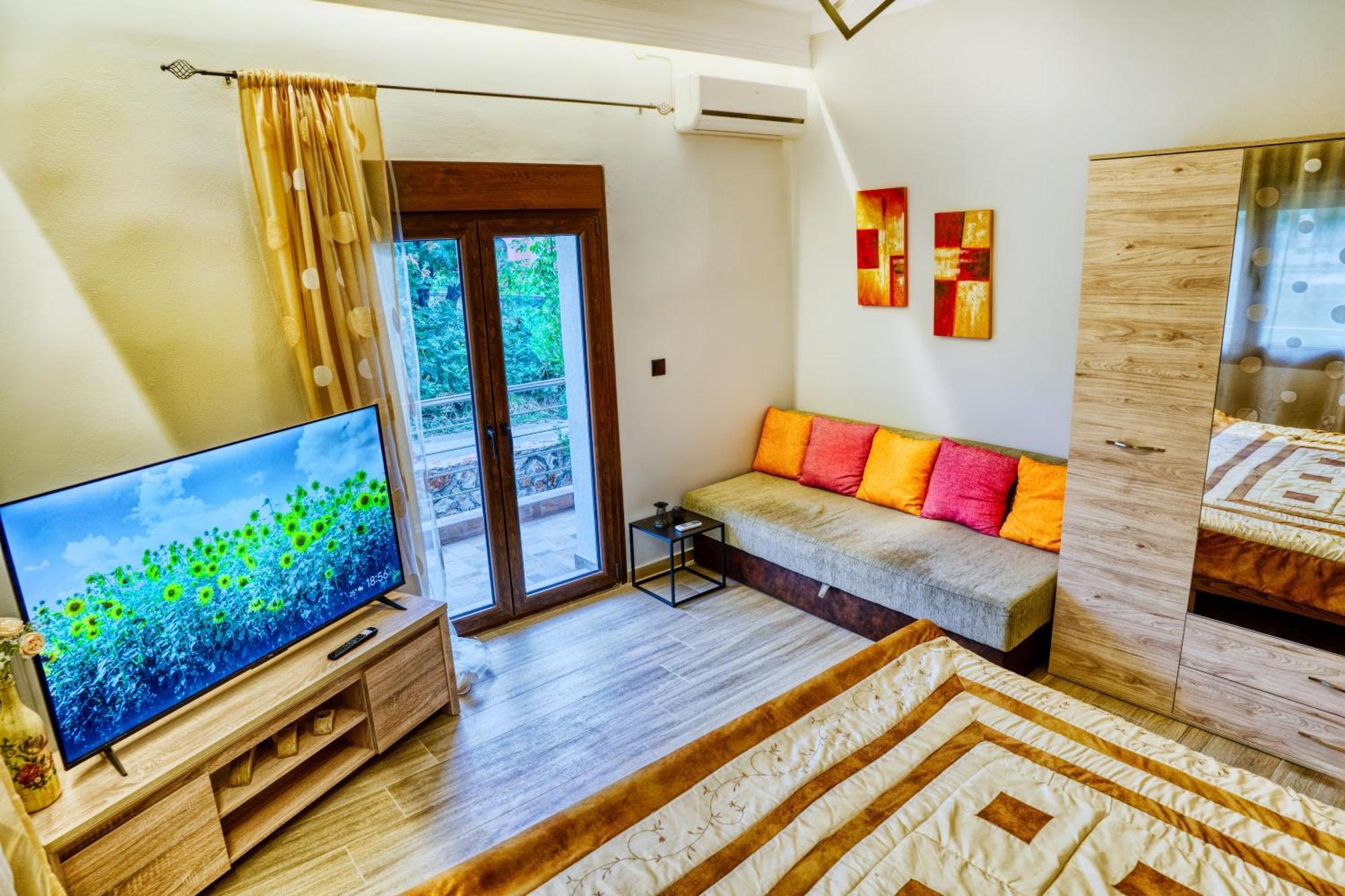Four Lakes Luxury Suites Amyntaio Exteriör bild